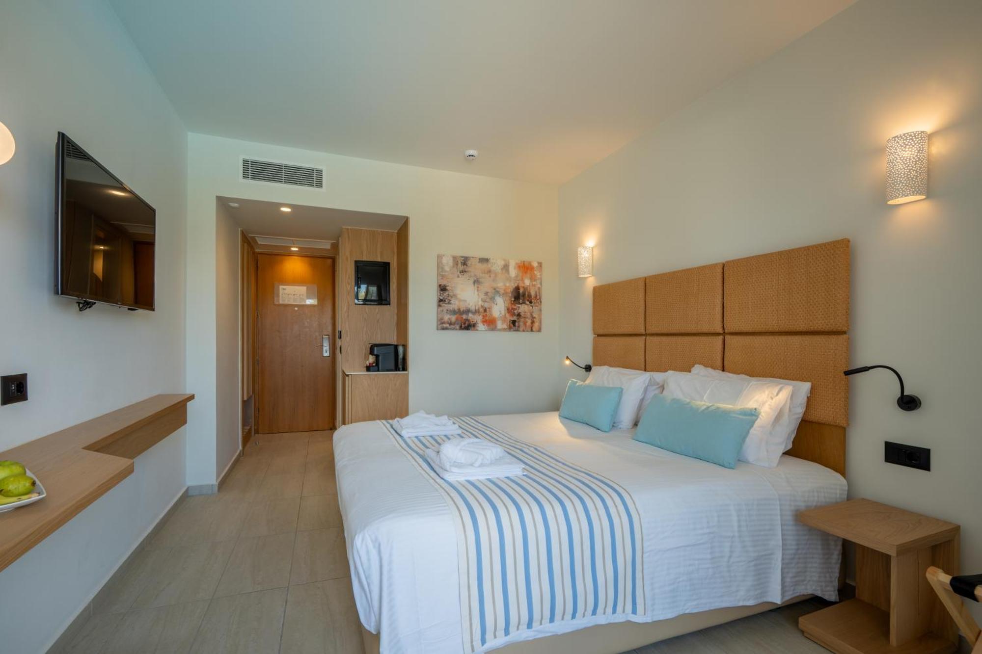 Minos Hotel Resmo Dış mekan fotoğraf